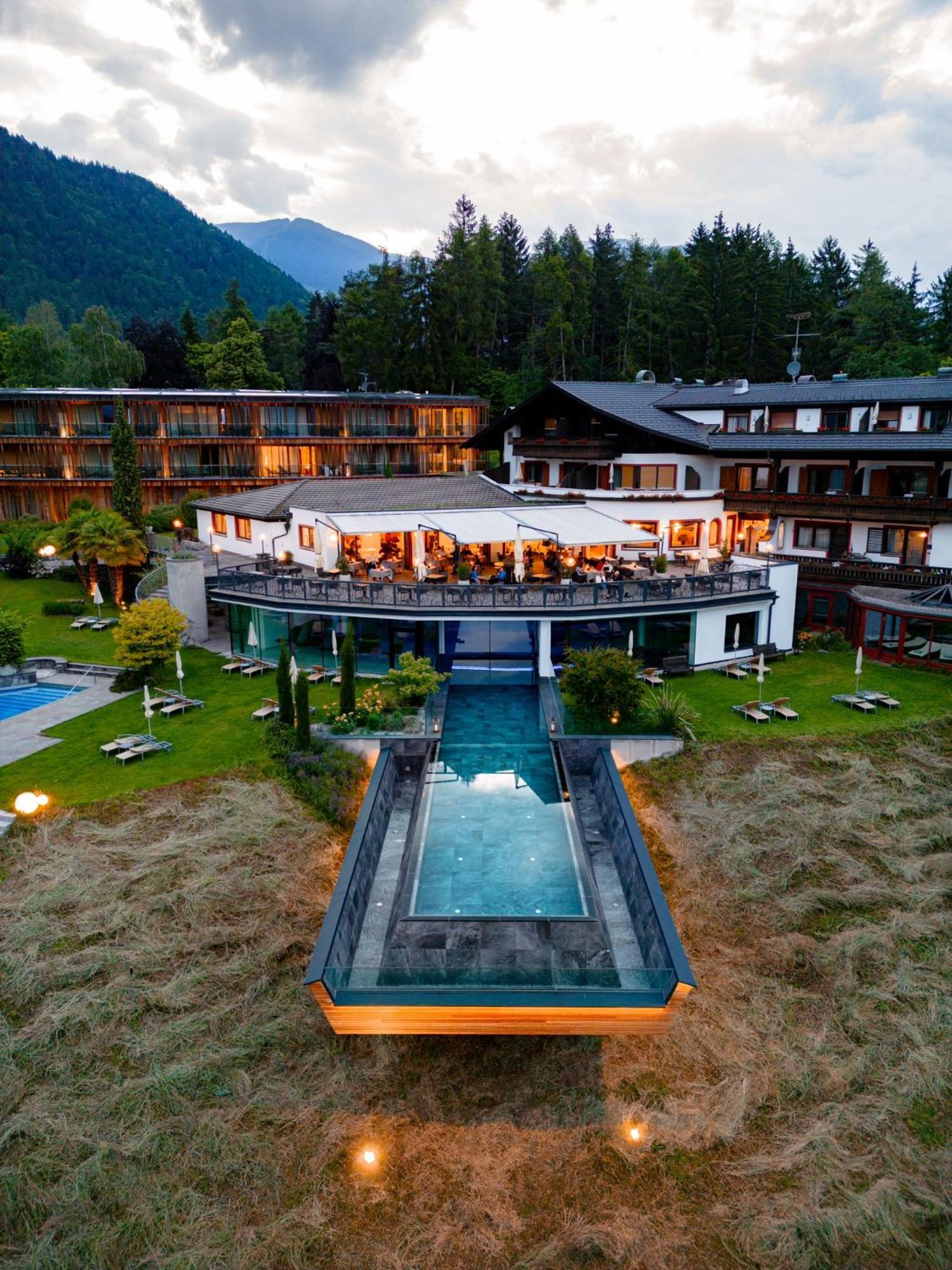 Der Waldhof Hotel Vollan Ngoại thất bức ảnh